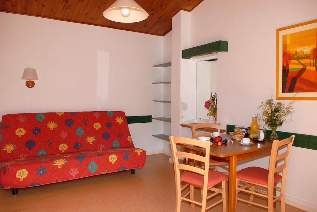 Vvf Les Cevennes Hotel Bedoues Room photo
