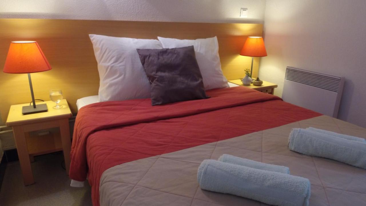 Vvf Les Cevennes Hotel Bedoues Exterior photo